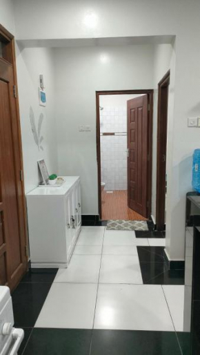 Crescent suites